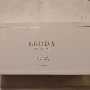 NEW LEDDA BATH PEBBLES 22 ORRIS